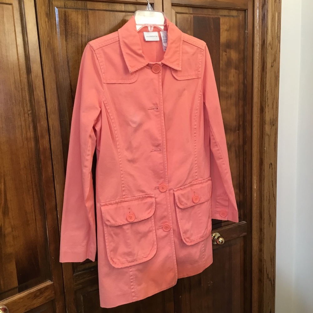 FINAL PRICE-Liz Claiborne coat, size S, pockets, split tail,